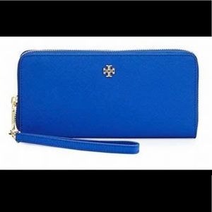 Tory Burch York Passport Continental Wallet